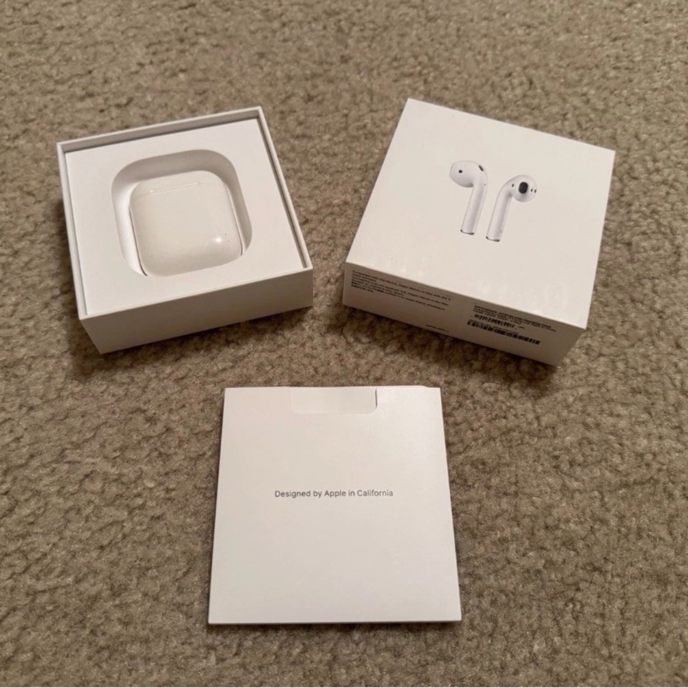 Apple AirPods with Charging Case - White